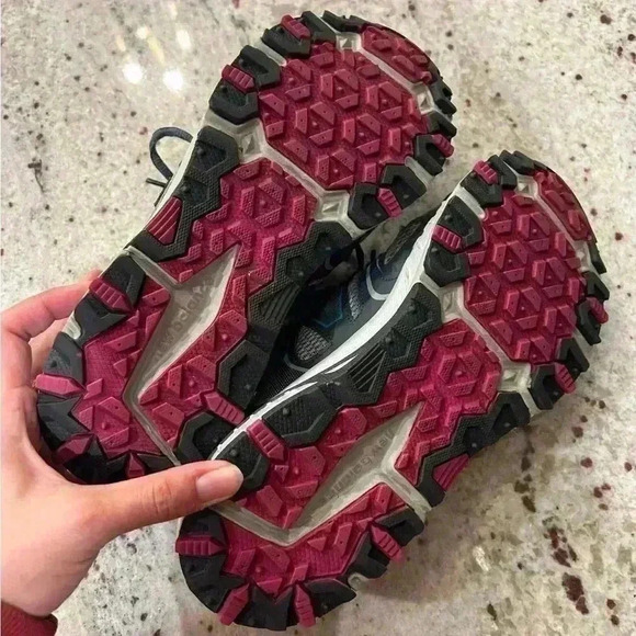 New Balance 412 V3 All Terrain Womens Size 10 Gray Running/Walking Trail Shoes - Picture 5 of 6